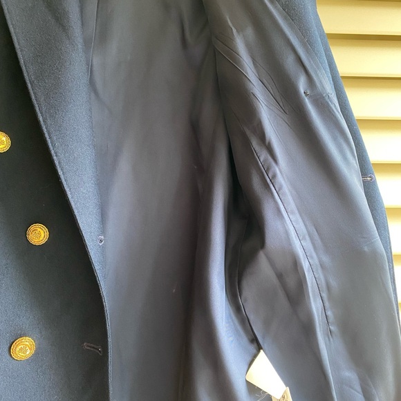 Vintage Pendleton 100% virgin wool navy blazer with gold buttons | petite 8 READ - Picture 3 of 6